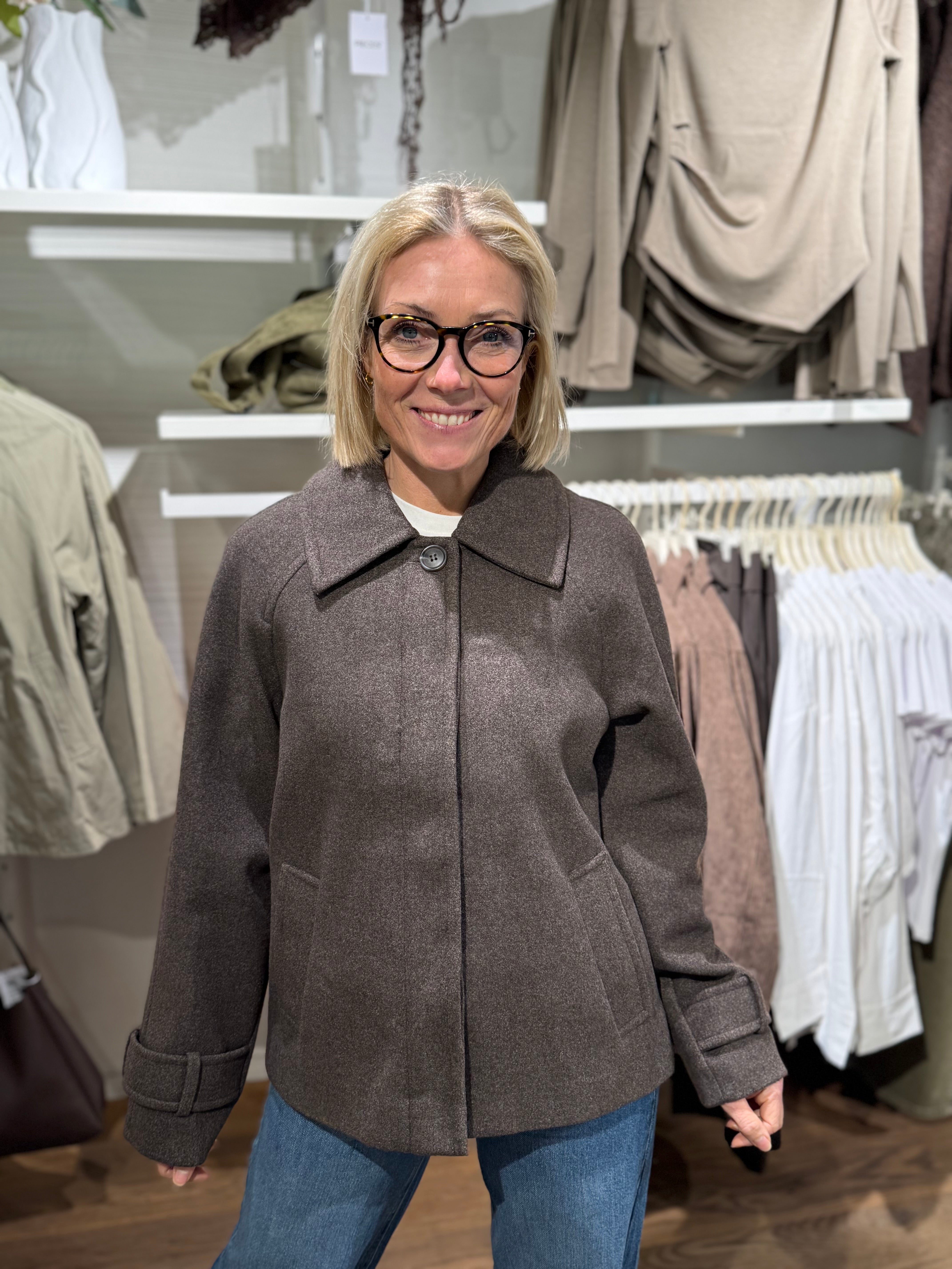 AWSABINE Jacket - Coffee Bean